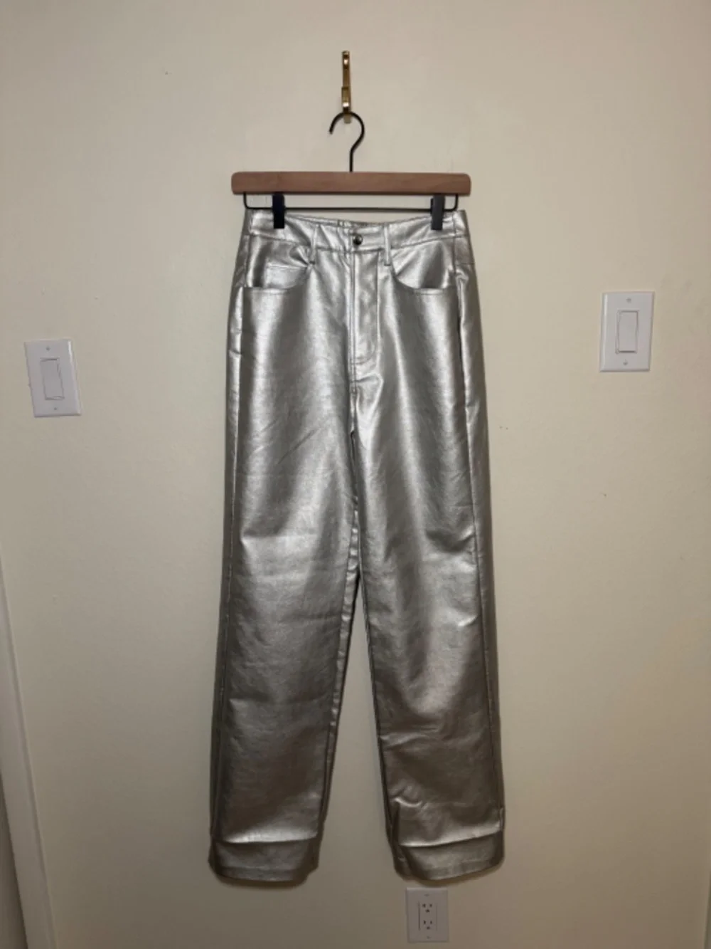 WAYF Metallic Silver Pants Women’s XS High Rise Wide Leg Faux Leather Y2K Disco